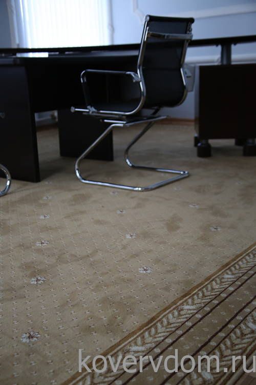 Ковер полушерсть большого нестандартного размера в кабинет руководителя Ковер полушерсть большого нестандартного размера в кабинет руководителя